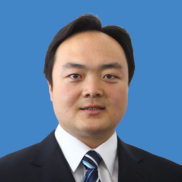 王　伟